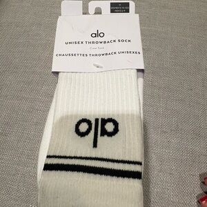 NWT ALO Yoga White and Black Throwback Socks
